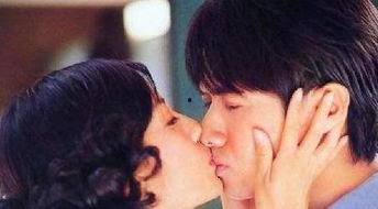 关于接吻的电视剧视频